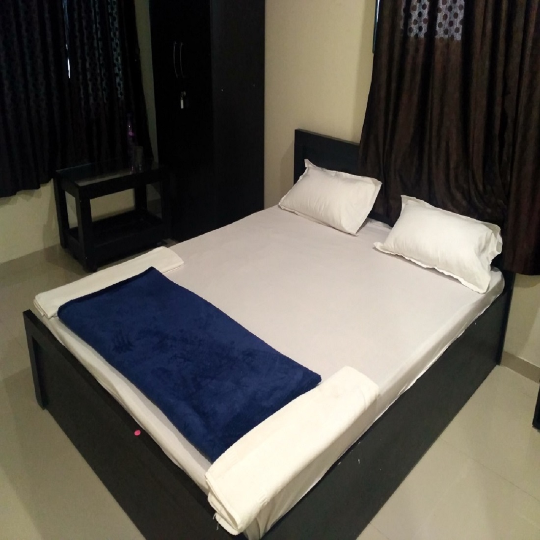 Hotel Honey Lodging | Standard Non Ac Room